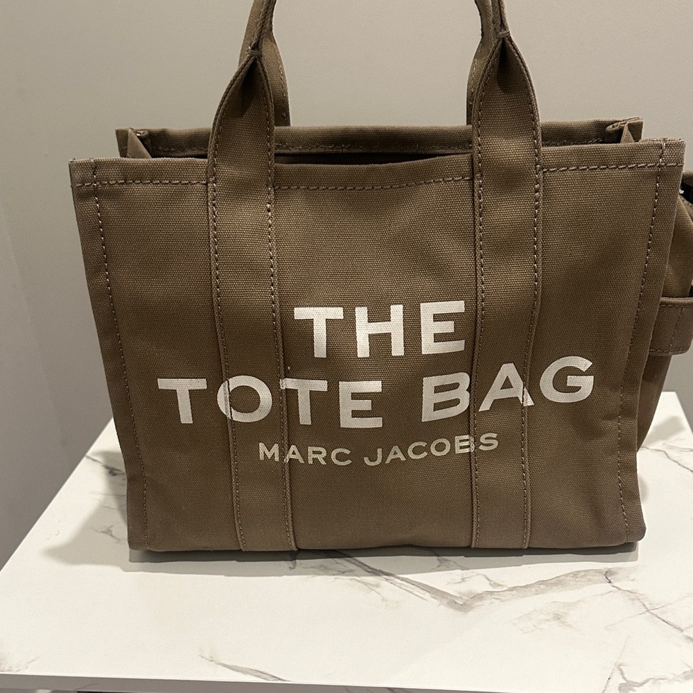 Marc Jacobs Tan Tote Bag